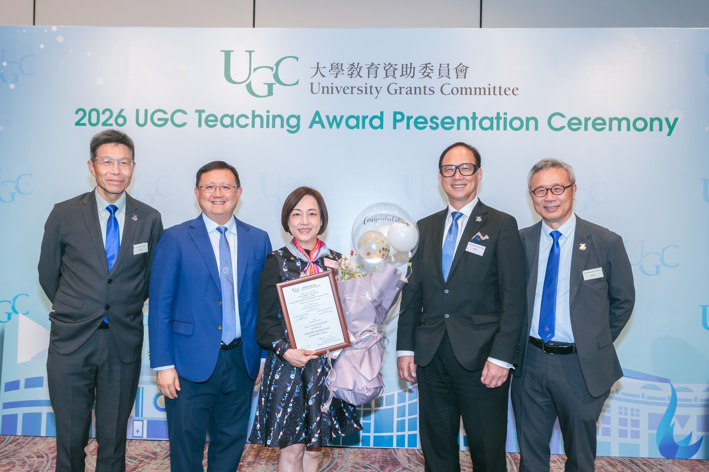 Dr Sharron Leung receives UGC Teaching Award  for outstanding collaborative teaching